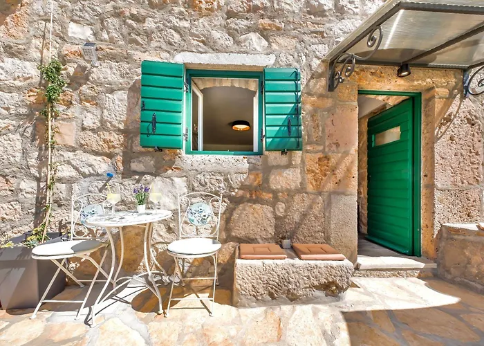 Ventus - Stone House Near National Park Paklenica And Sea 公寓 *